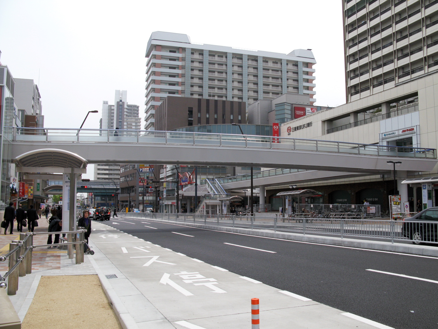 新長田駅前のぺデストリアンデッキ こべるん 変化していく神戸