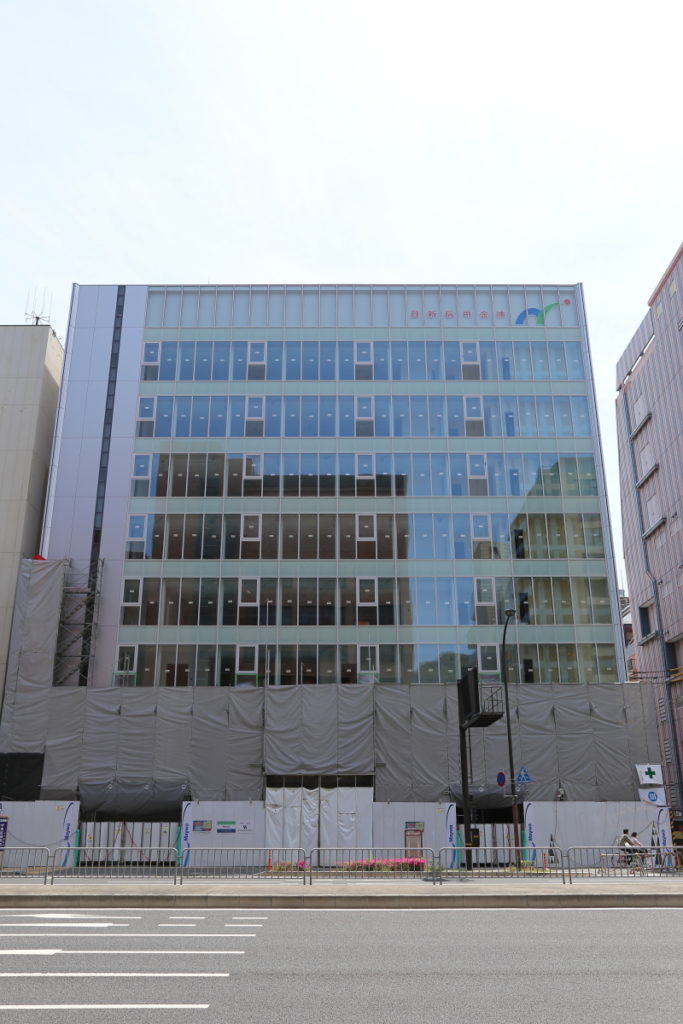 日新信用金庫神戸支店新築工事 アルミカーテンウォールの外観が姿を現す!|こべるん ~変化していく神戸~ 日新信用金庫神戸支店新築工事 アルミカーテンウォールの外観が姿を現す!|こべるん ~変化していく神戸~